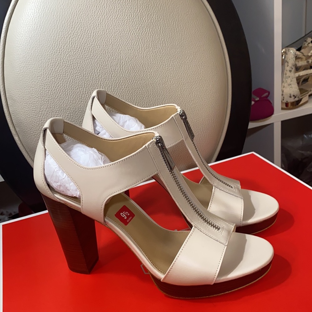 Michael Kors brand new high Heel Sandals beautiful.